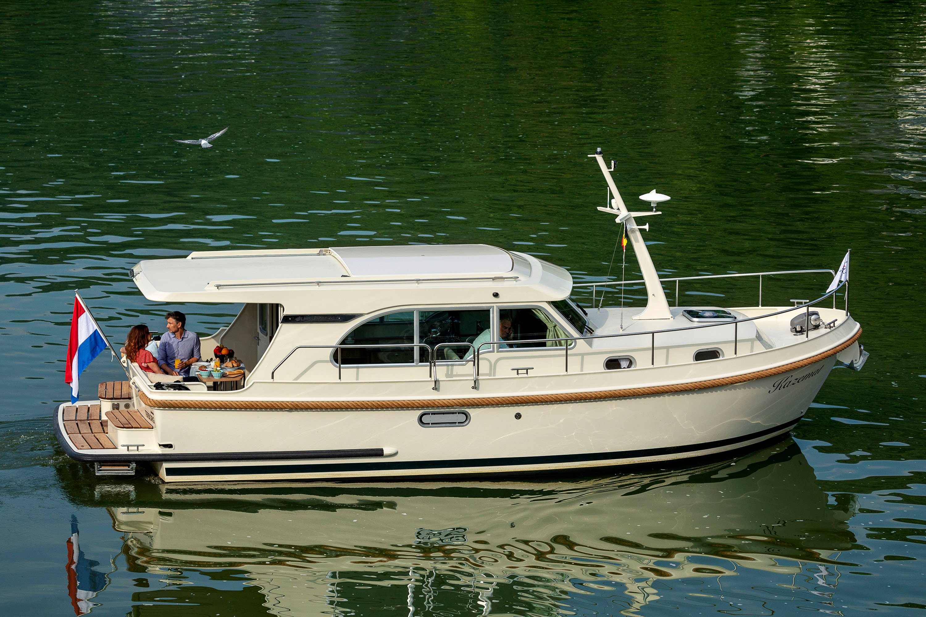 linssen-grand-sturdy-30-0-sedan-20180524-0678